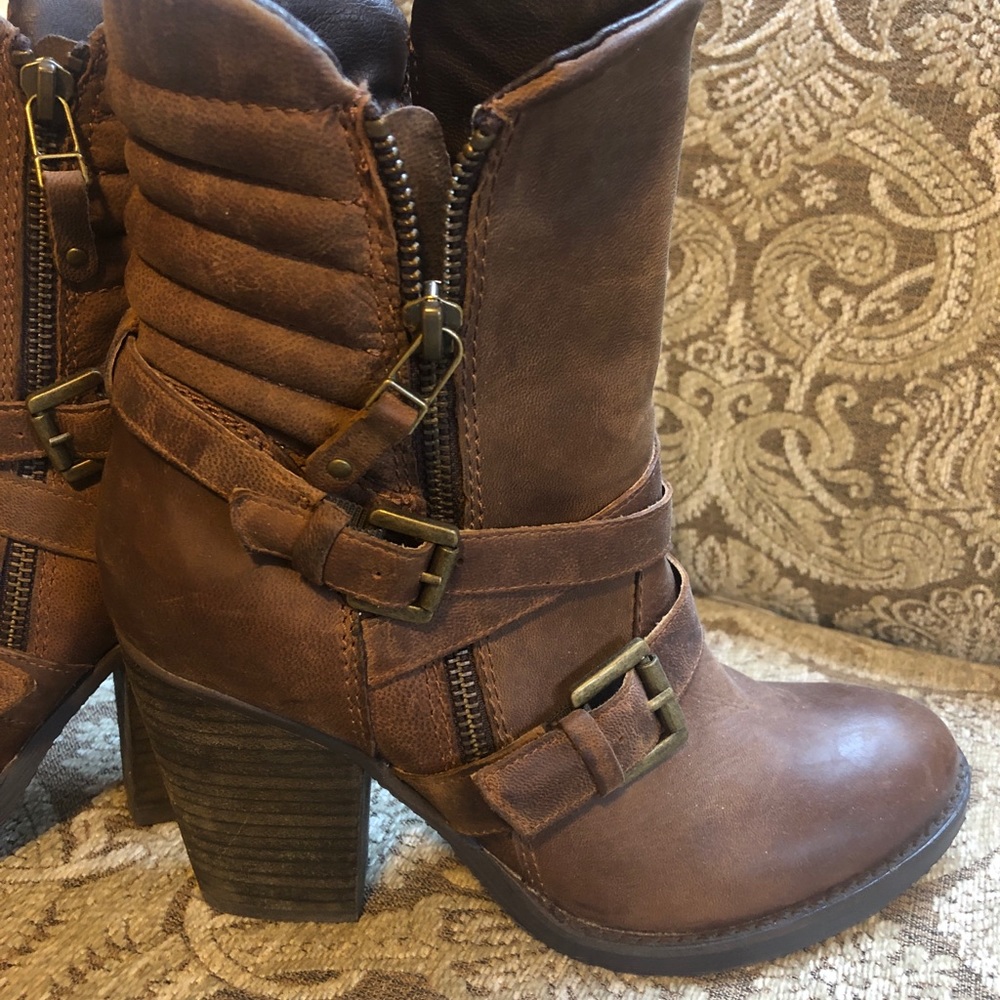 Steve Madden brown leather wedge boots